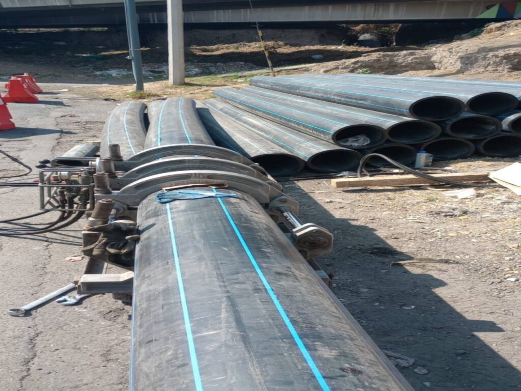 instalación de tubería PEAD